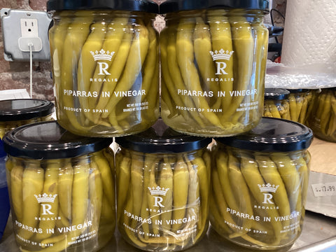Regalis - Basque Piparras; Pickled Peppers, slightly spicy  (212 ml)